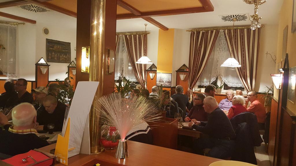 Pension Wasunger Tor Meiningen Exteriör bild